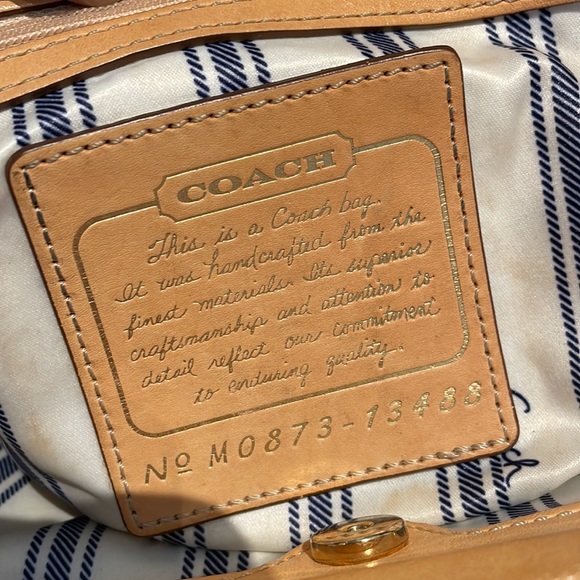 Coach 10th anniversary Hampton Tan all leather bag. - Picture 3 of 8